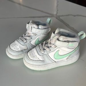 Toddler Nike Court Borough Mid Sneakers